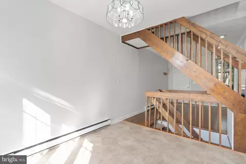 Entry Way - 642 9th St NE, Washington, DC 20002 photo 2 of 5