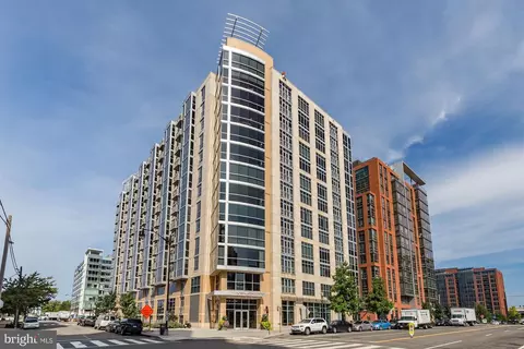 1025 1st St SE #706, Washington, DC 20003