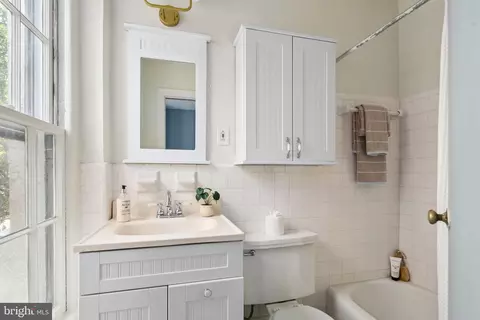 117 E Street St SE #203, Washington, DC 20003 photo 26