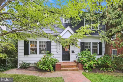 3518 Northampton St NW, Washington, DC 20015