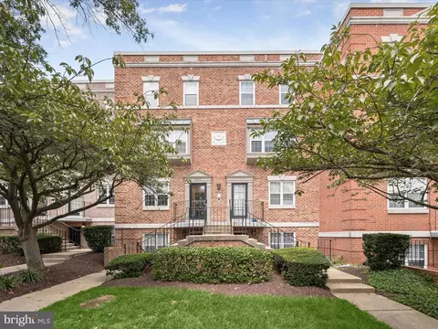 3603 38th St NW #102, Washington, DC 20016
