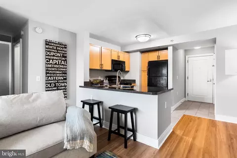 800 4th St SW #S611, Washington, DC 20024