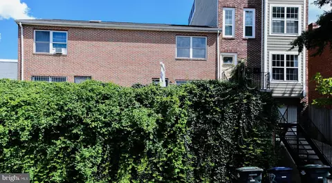 1145 Summit St NE, Washington, DC 20002 photo 2
