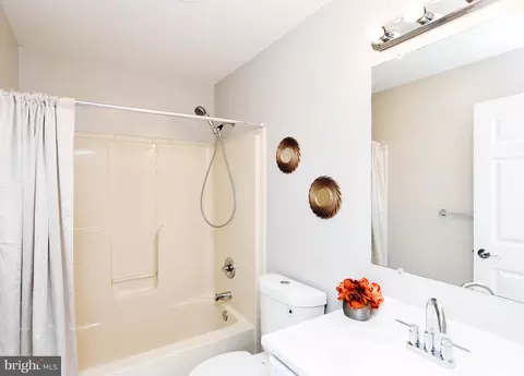 1145 Summit St NE, Washington, DC 20002 photo 32