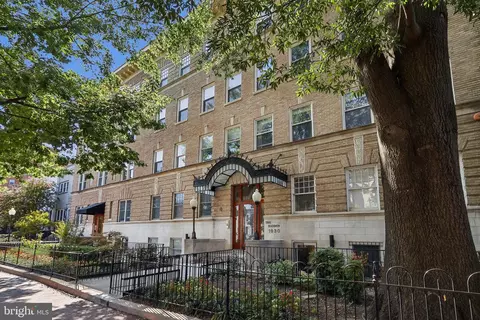 1926 New Hampshire NW #33, Washington, DC 20009