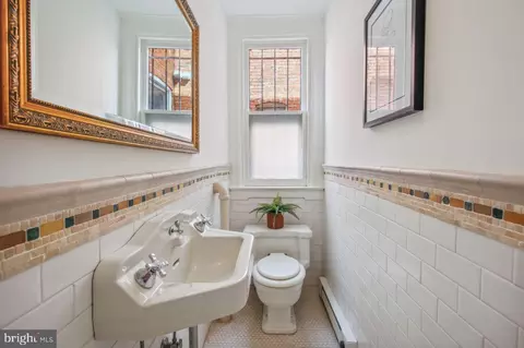 Other - 421 G St NE, Washington, DC 20002 photo 2 of 9