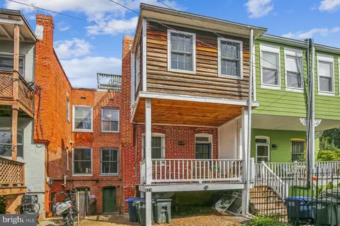 Exterior - 421 G St NE, Washington, DC 20002 photo 3 of 3