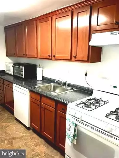 246 14th Pl NE, Washington, DC 20002 photo 9