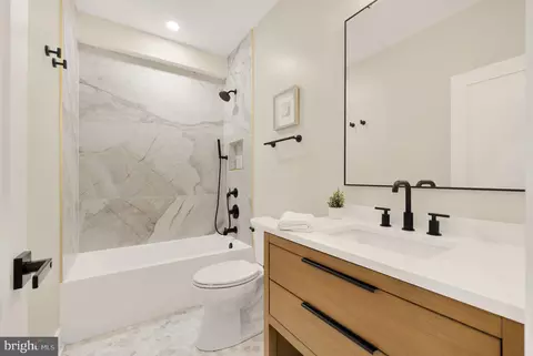 802 21st St NE #1, Washington, DC 20002 photo 22