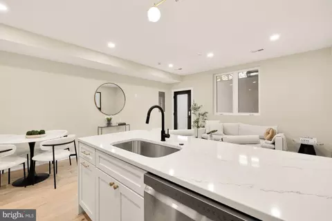 802 21st St NE #1, Washington, DC 20002 photo 16
