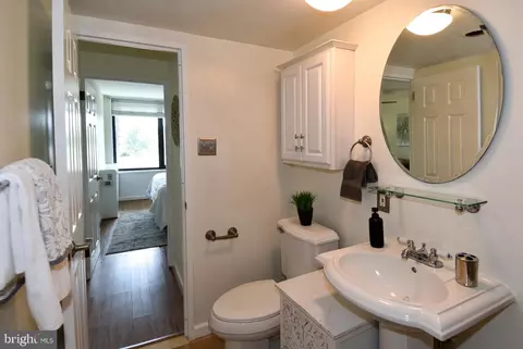 240 M St SW #E310, Washington, DC 20024 photo 23