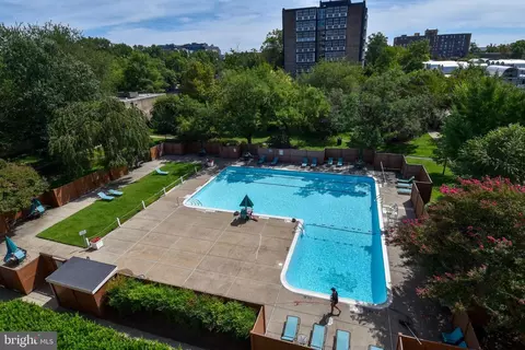 240 M St SW #E310, Washington, DC 20024 photo 12