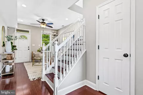 Entry Way - 219 14th Pl NE, Washington, DC 20002 photo 3 of 7