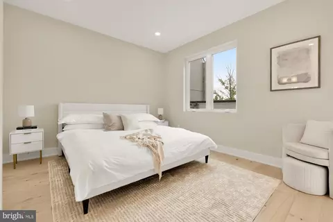 802 21st St NE #3-PH, Washington, DC 20002 photo 29