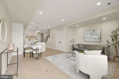 802 21st St NE #3-PH, Washington, DC 20002 photo 6