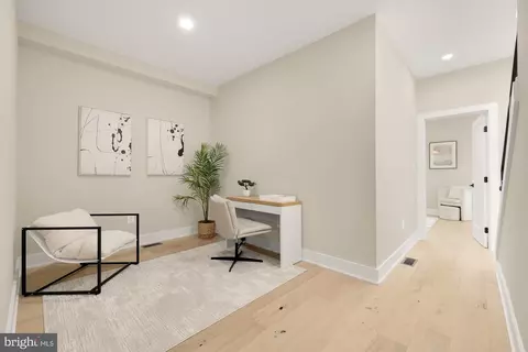 802 21st St NE #3-PH, Washington, DC 20002 photo 25