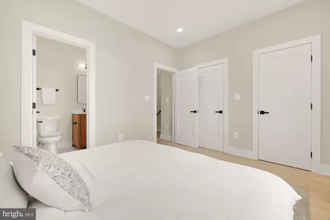 802 21st St NE #3-PH, Washington, DC 20002 photo 39
