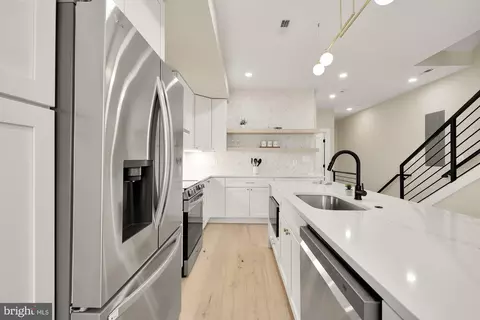 802 21st St NE #3-PH, Washington, DC 20002 photo 10