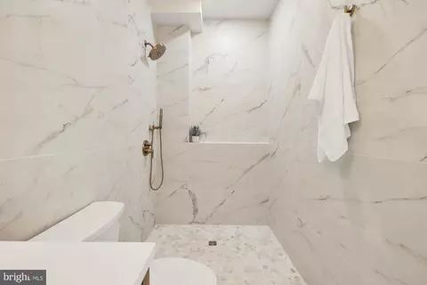 802 21st St NE #3-PH, Washington, DC 20002 photo 34