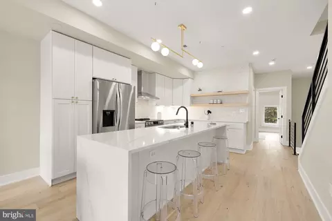 802 21st St NE #3-PH, Washington, DC 20002 photo 9