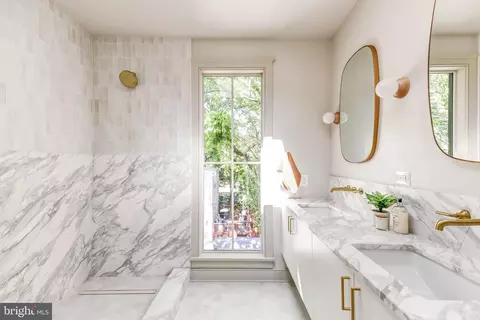 Bath - 508 12th St NE, Washington, DC 20002 photo 2 of 5