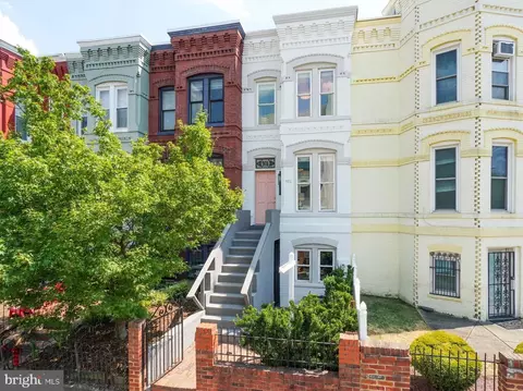 901 F St NE, Washington, DC 20002