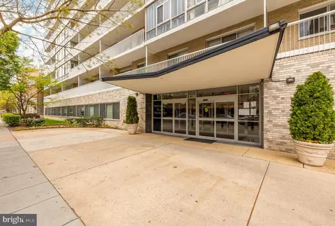 730 24th St NW #203, Washington, DC 20037