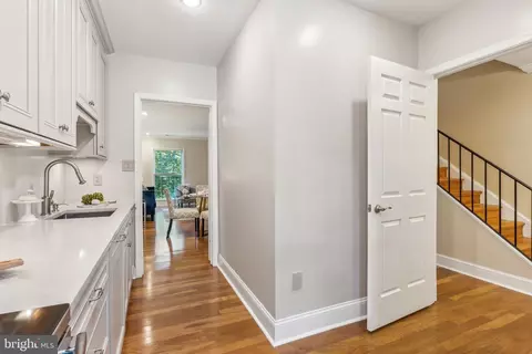 3205 Sutton Pl NW #A, Washington, DC 20016 photo 15