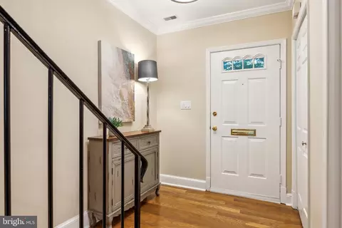 3205 Sutton Pl NW #A, Washington, DC 20016 photo 2
