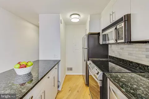 1426 Rhode Island Ave NW #E, Washington, DC 20005 photo 4