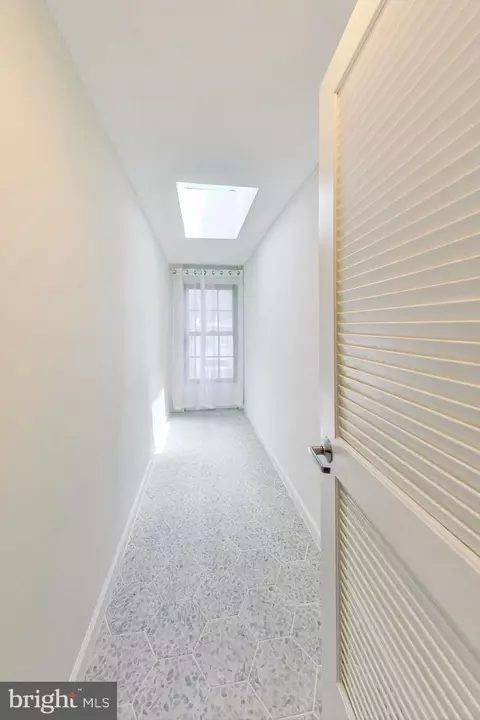 1426 Rhode Island Ave NW #E, Washington, DC 20005 photo 21