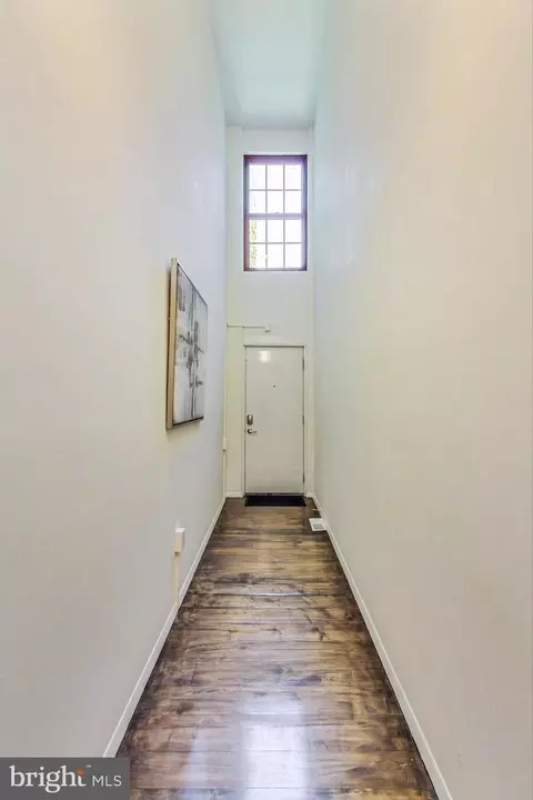 1426 Rhode Island Ave NW #E, Washington, DC 20005 photo 2