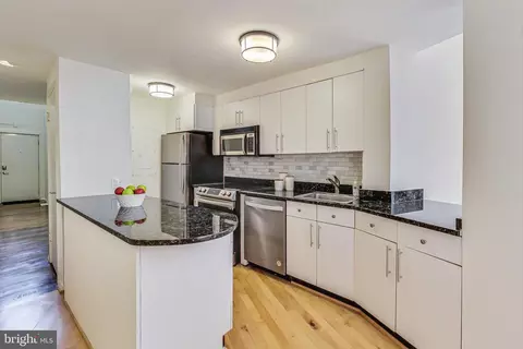 1426 Rhode Island Ave NW #E, Washington, DC 20005 photo 3