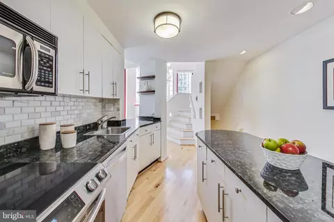 1426 Rhode Island Ave NW #E, Washington, DC 20005 photo 5