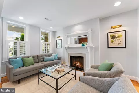 Living - 1007 K St NE, Washington, DC 20002 photo 1 of 2