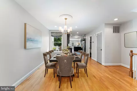 Dining - 1007 K St NE, Washington, DC 20002 photo 4 of 6
