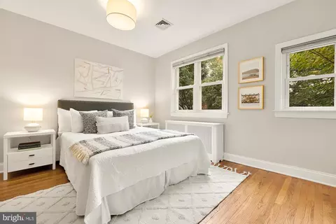 31 17th St SE, Washington, DC 20003 photo 15
