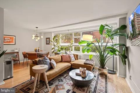 1545 18th St NW #117, Washington, DC 20036