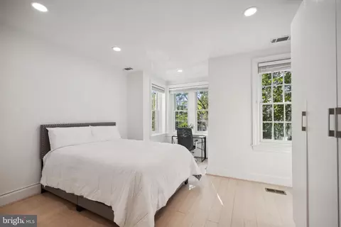 Bedroom - 1423 35th St NW, Washington, DC 20007 photo 1 of 4