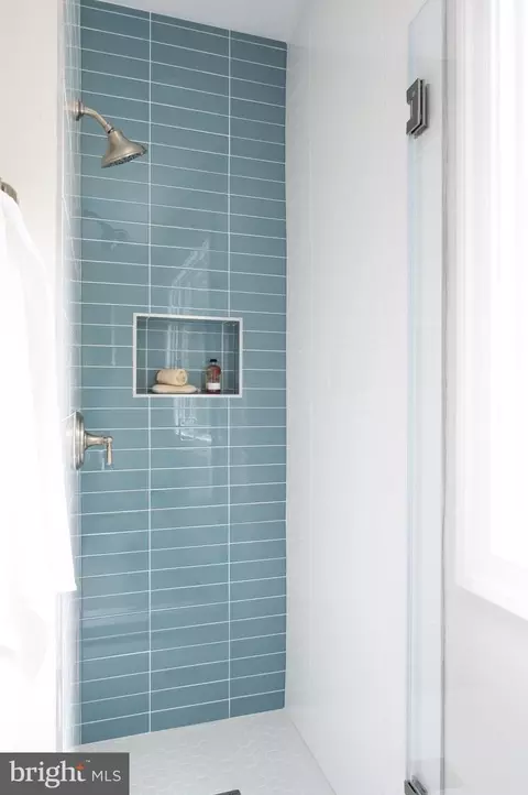 Bath - 2708 44th St NW, Washington, DC 20007 photo 6 of 8
