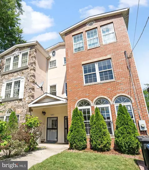 5208 Drake Pl SE, Washington, DC 20019