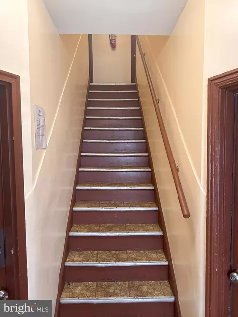 511 16th St SE, Washington, DC 20003 photo 2