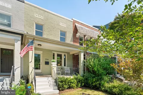 214 16th St SE, Washington, DC 20003