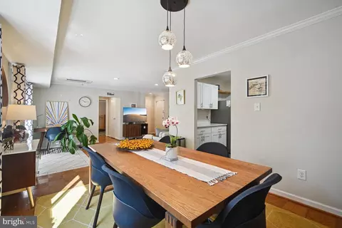 2710 Macomb St NW #110, Washington, DC 20008