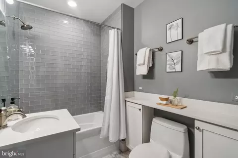 Bath - 1920 37th St NW, Washington, DC 20007 photo 3 of 4