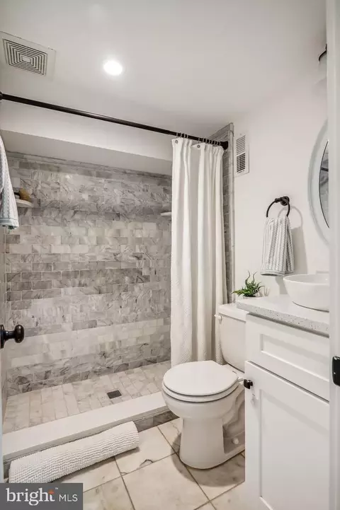 914 6th St NE, Washington, DC 20002 photo 33