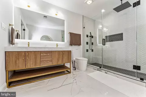 617 Park Rd NW #2, Washington, DC 20010