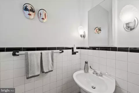 Bath - 3609 Appleton St NW, Washington, DC 20008 photo 1 of 5