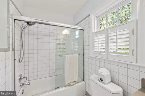 Bath - 3609 Appleton St NW, Washington, DC 20008 photo 4 of 5
