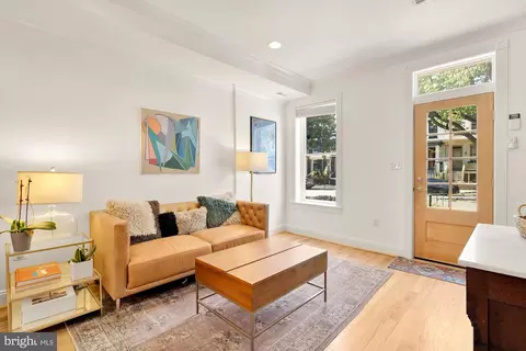 903 8th St NE, Washington, DC 20002 photo 5